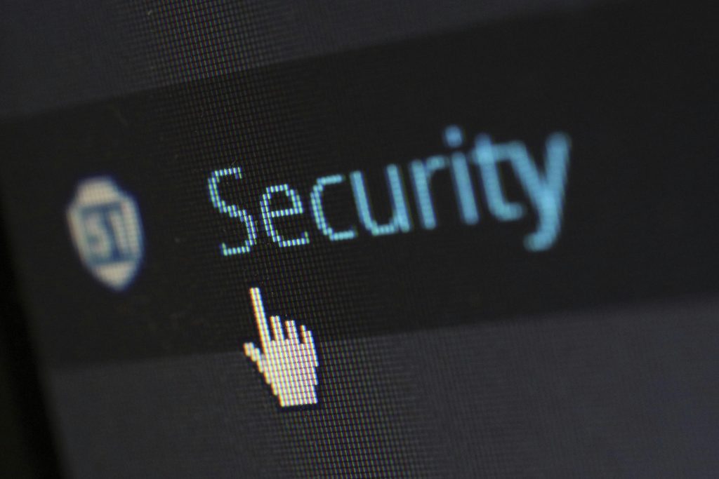 seguridad en el manejo de datos de clientes cyberseguridad manejo seguro de información online tips para evitar hackeos de información en una empresa